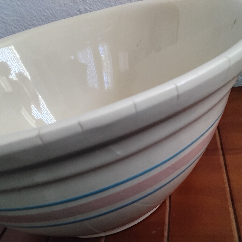 Vintage McCoy Pottery Ovenware | Made in USA Stoneware Mixing Bowl - Picture 6 of 10
